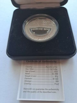 Fiji Dolar Natura White Pearl 2012 r