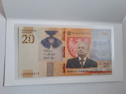 Banknot 20 zł Lech Kaczyński 2021 r nr 0036810 stan UNC